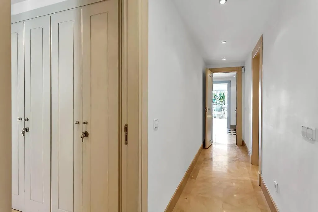 아파트 Yolo Spaces - Sotogrande Sea View Penthouse 산 로케