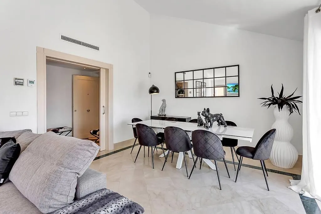 Yolo Spaces - Sotogrande Sea View Penthouse San Roque