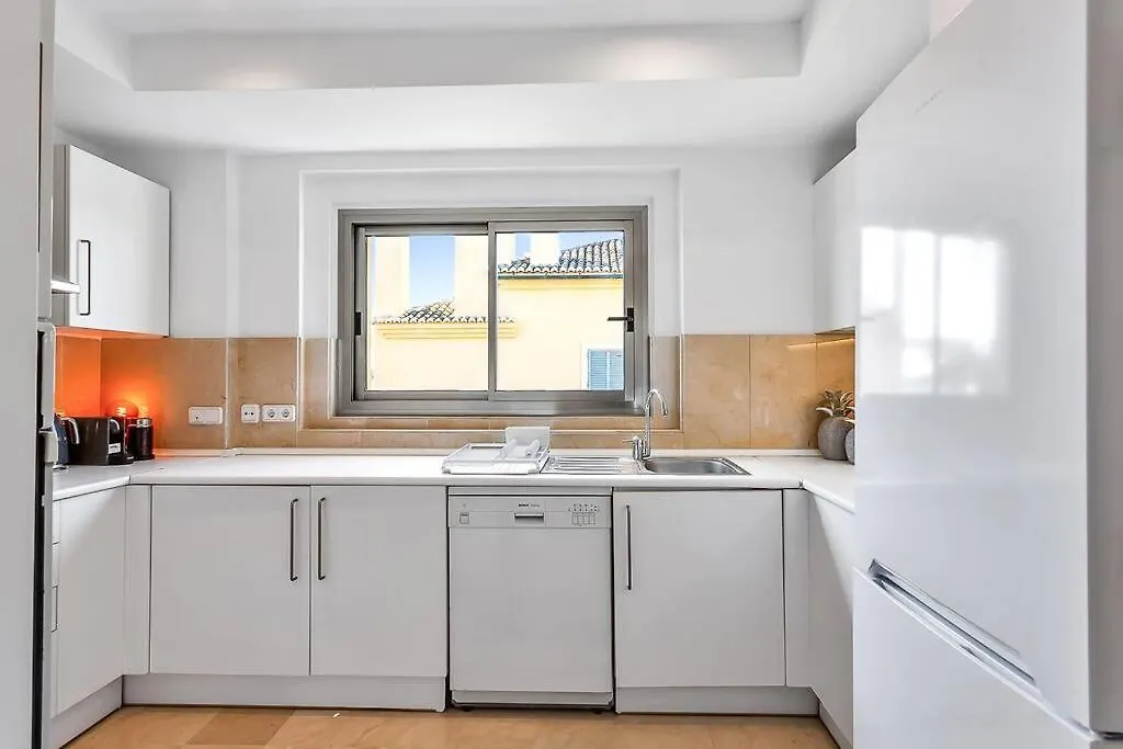 Yolo Spaces - Sotogrande Sea View Penthouse San Roque